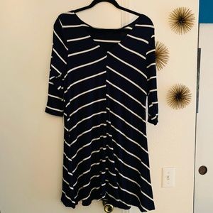 ✨LAST CHANCE✨ Navy and white striped dress